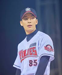 Wi Ha-joon as Ye Ji-hoon