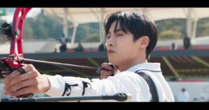Head Over Heels Kdrama Gyeon U in archery competition scene.